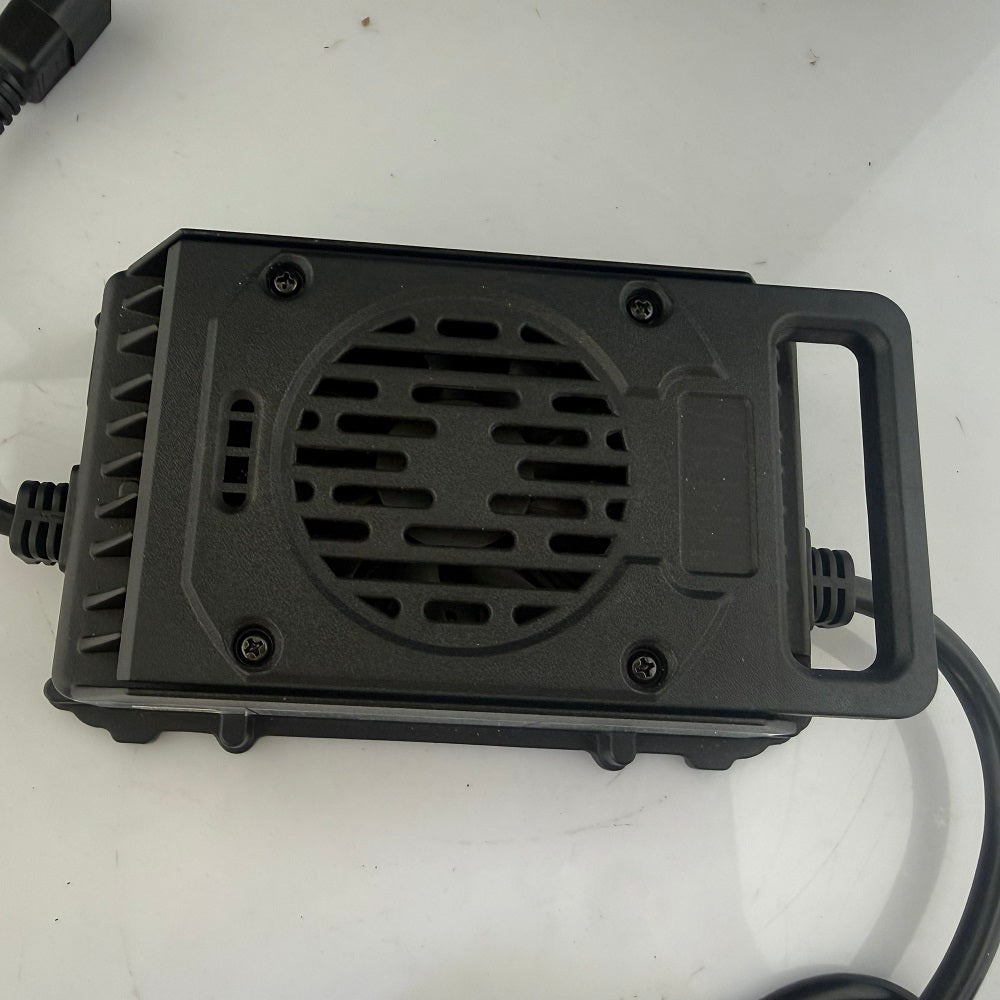 QA1350A 100.8V 10A Lithium Battery Charger | Universal 100-240V Input | Fast Charging for Electric Bikes