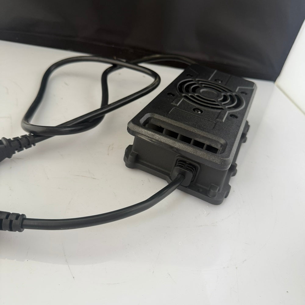 QA900C 84V 10A Fast Lithium Battery Charger (100–240V Universal Input)