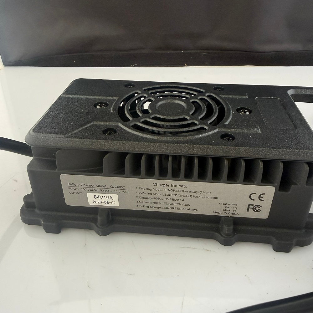 QA900C 84V 10A Fast Lithium Battery Charger (100–240V Universal Input)